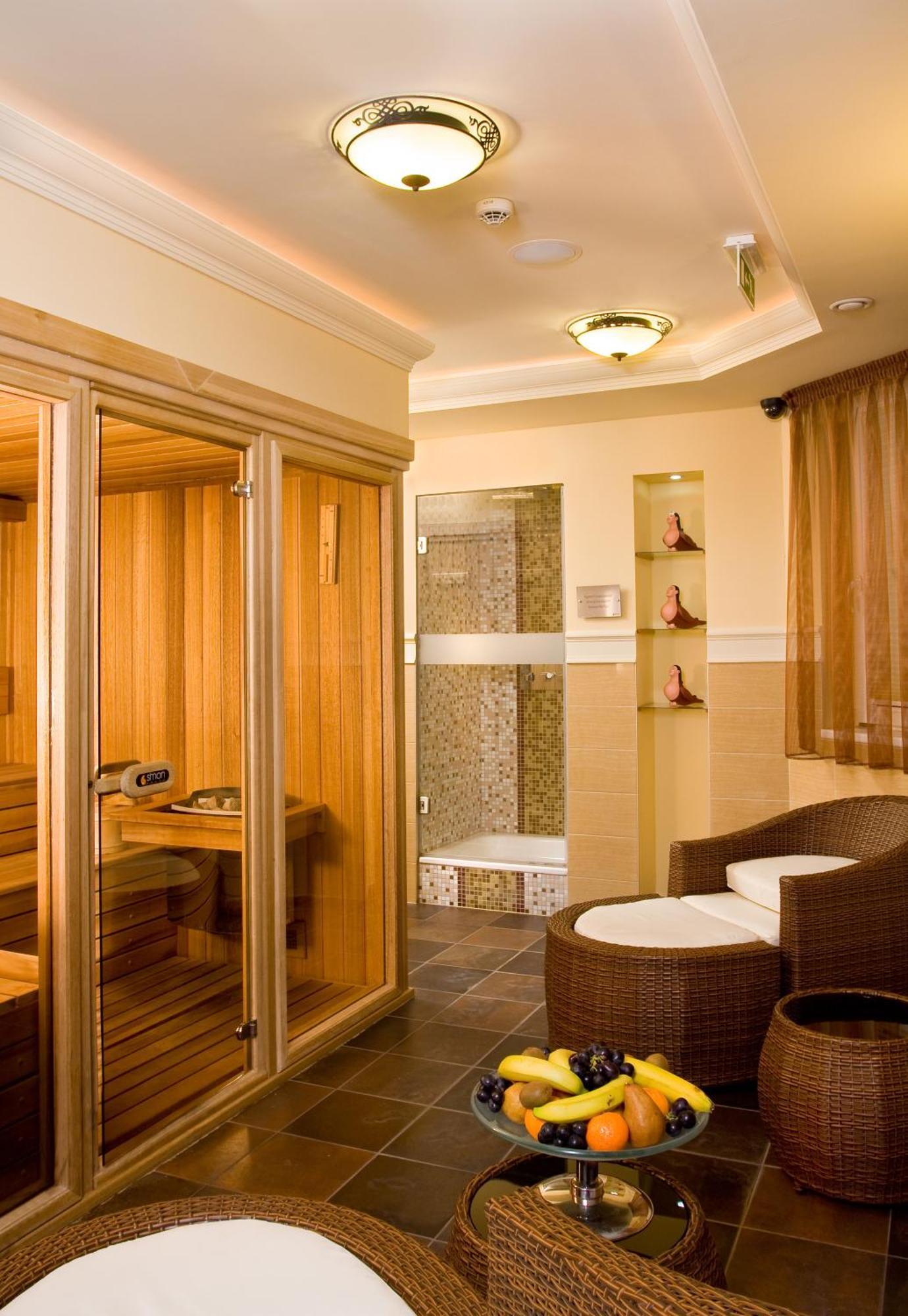 Hotel Kalvaria غيور المظهر الخارجي الصورة